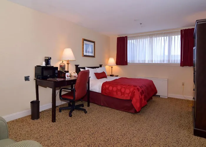 Ramada By Wyndham Seekonk Providence Area
