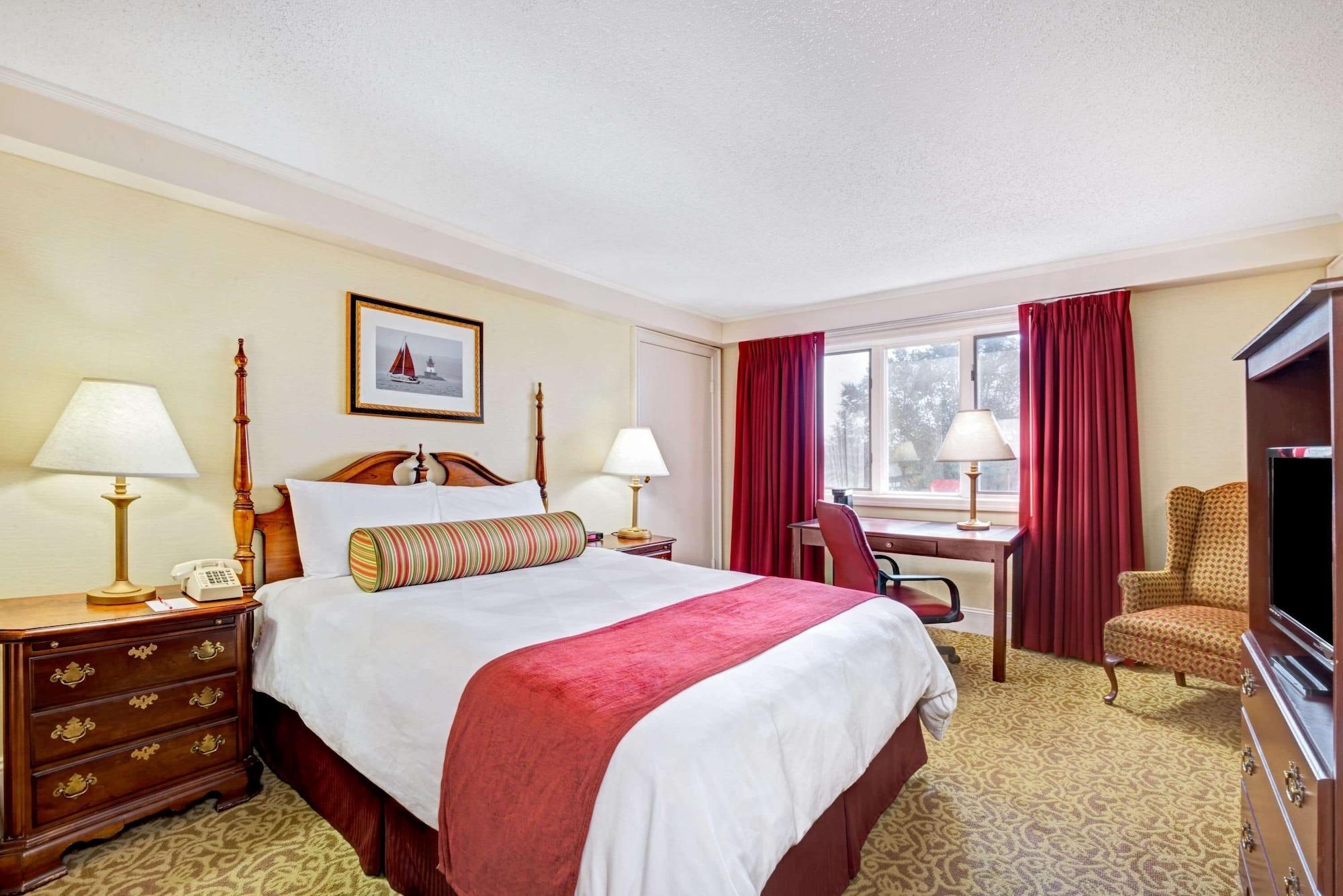 Hotel Ramada By Wyndham Providence Area 3*