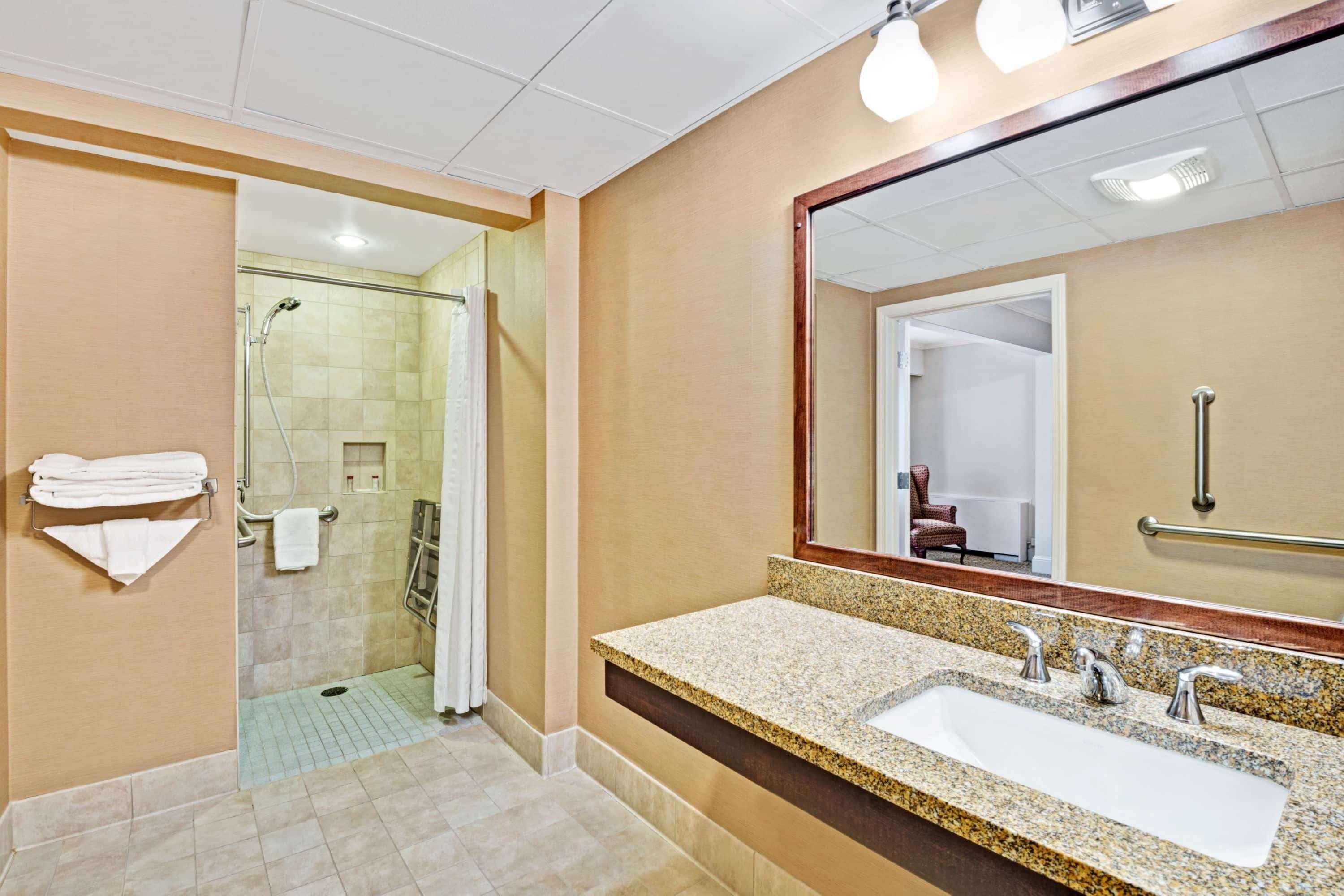 Ramada By Wyndham Providence Area Seekonk