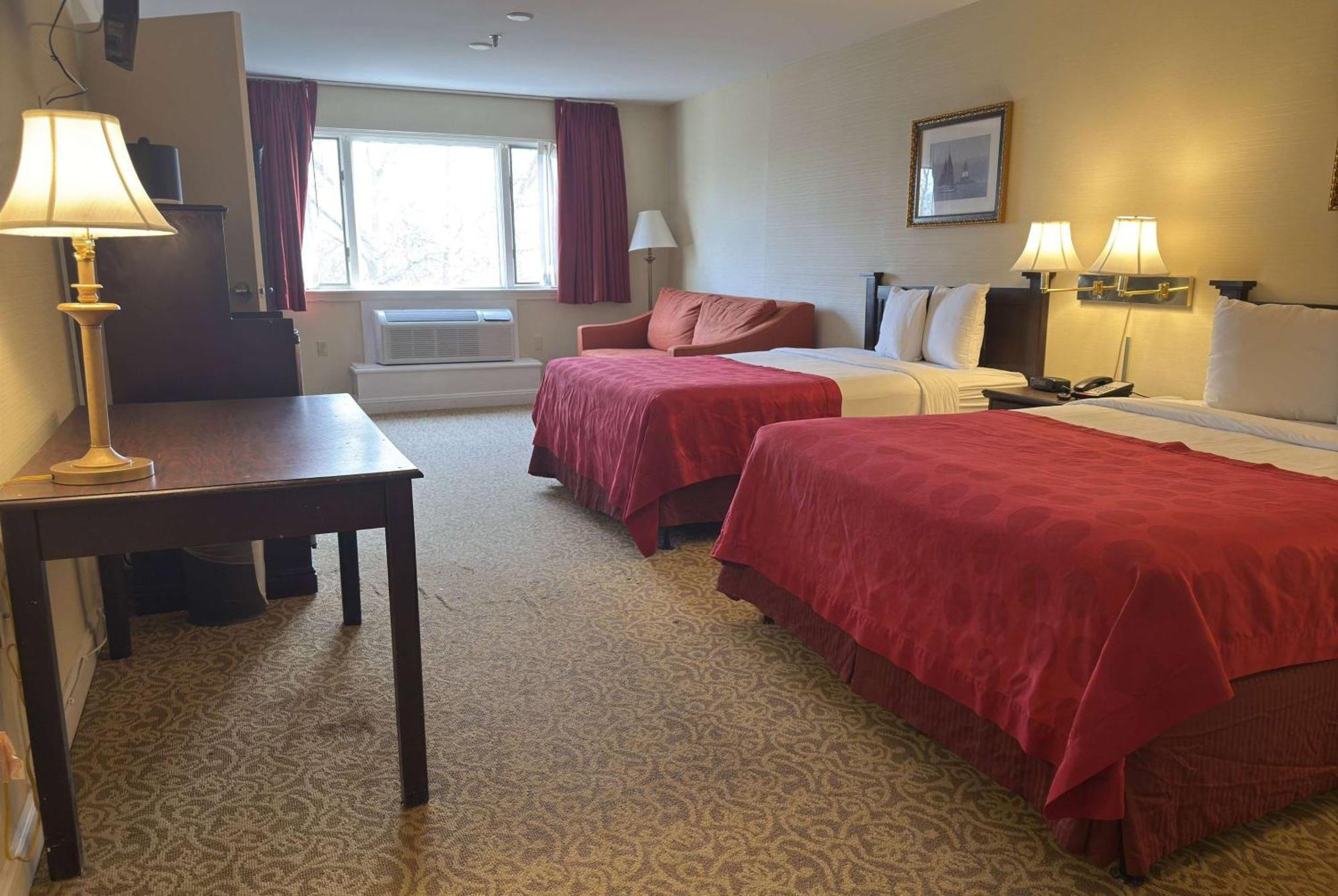 Hotel Ramada By Wyndham Providence Area 3*