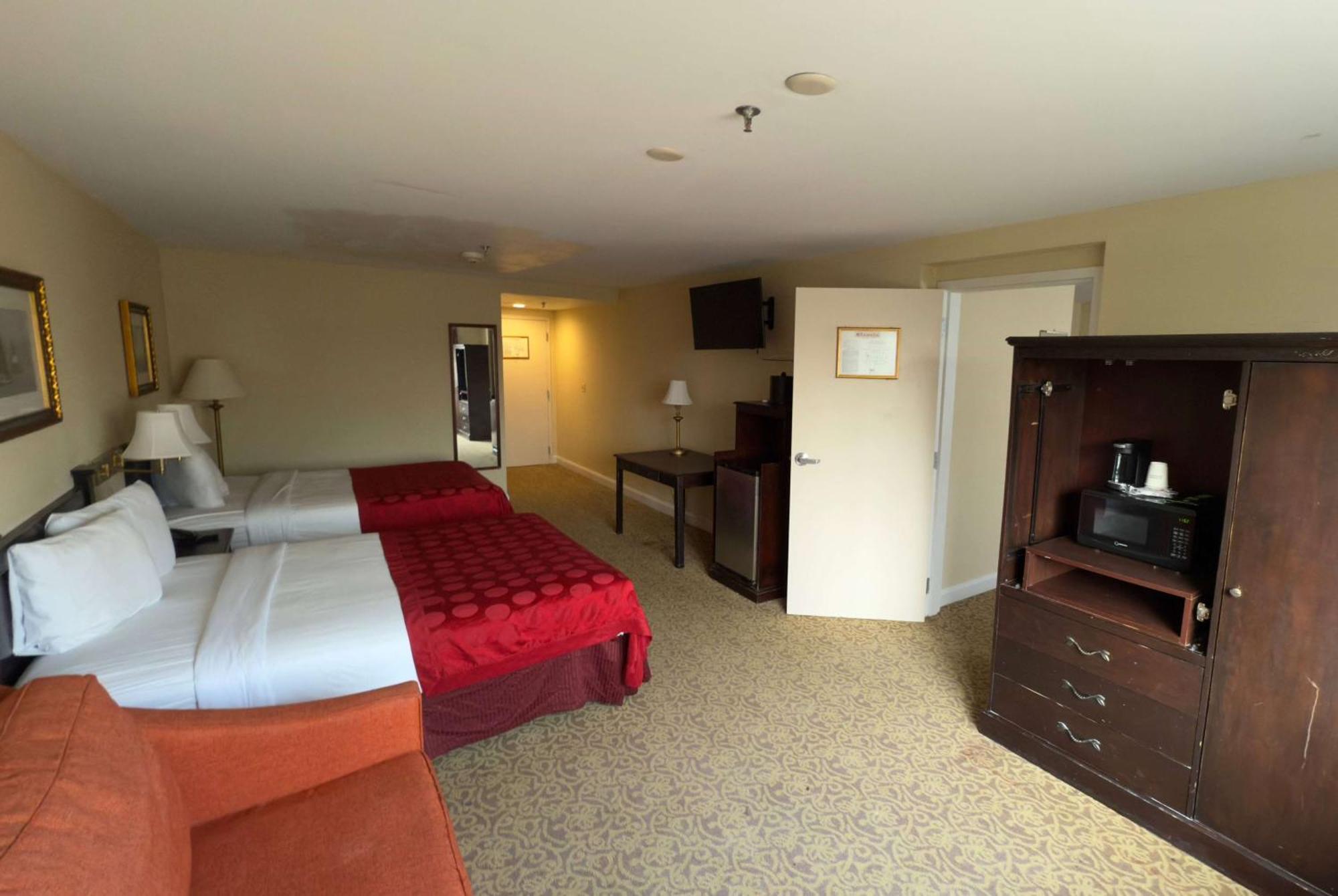 Ramada By Wyndham Providence Area Hotel Seekonk