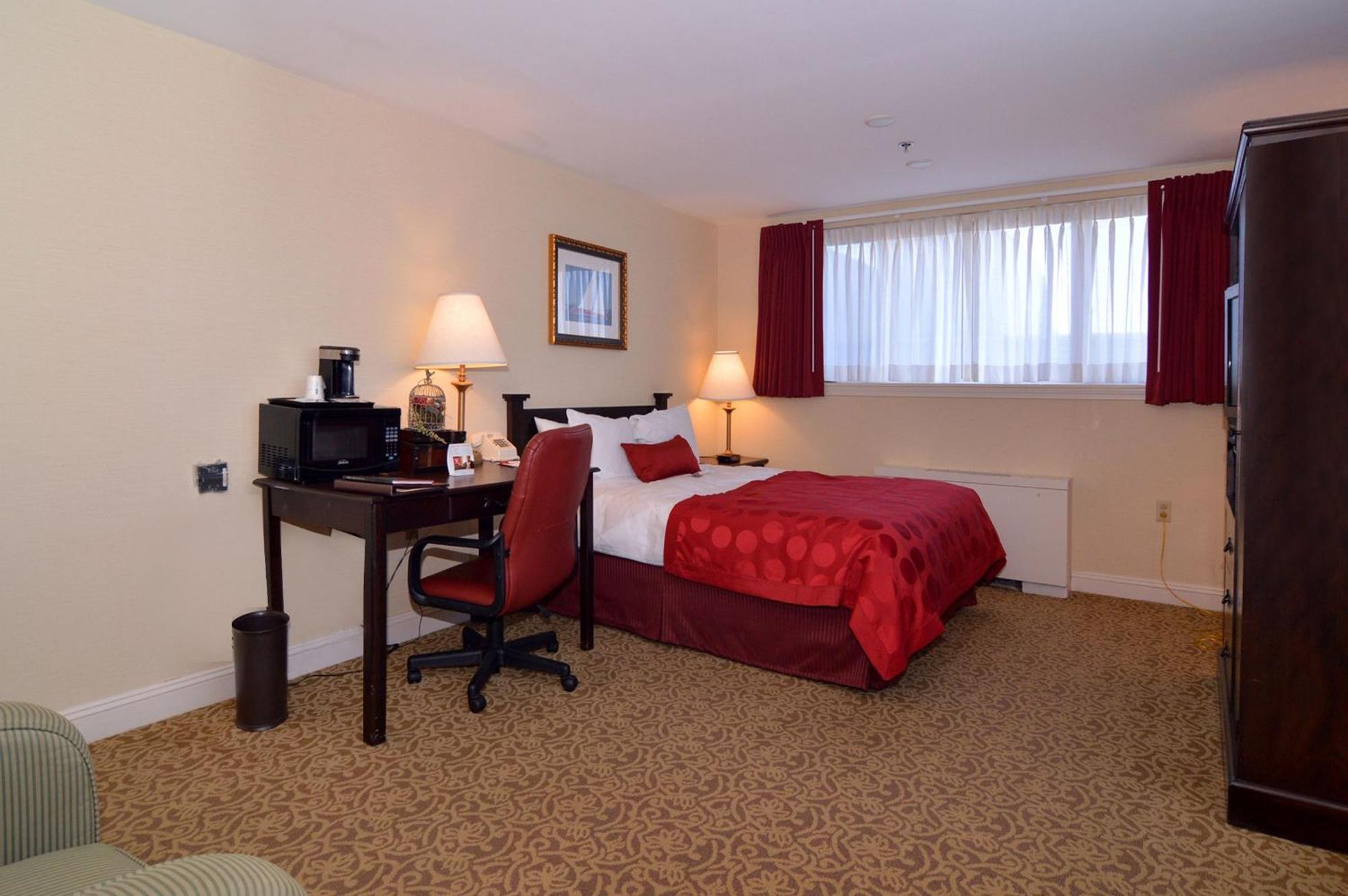 Ramada By Wyndham Providence Area Hotel