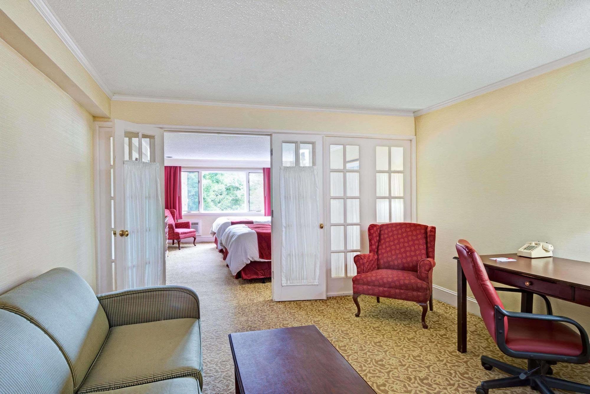 Ramada By Wyndham Providence Area 3* Seekonk