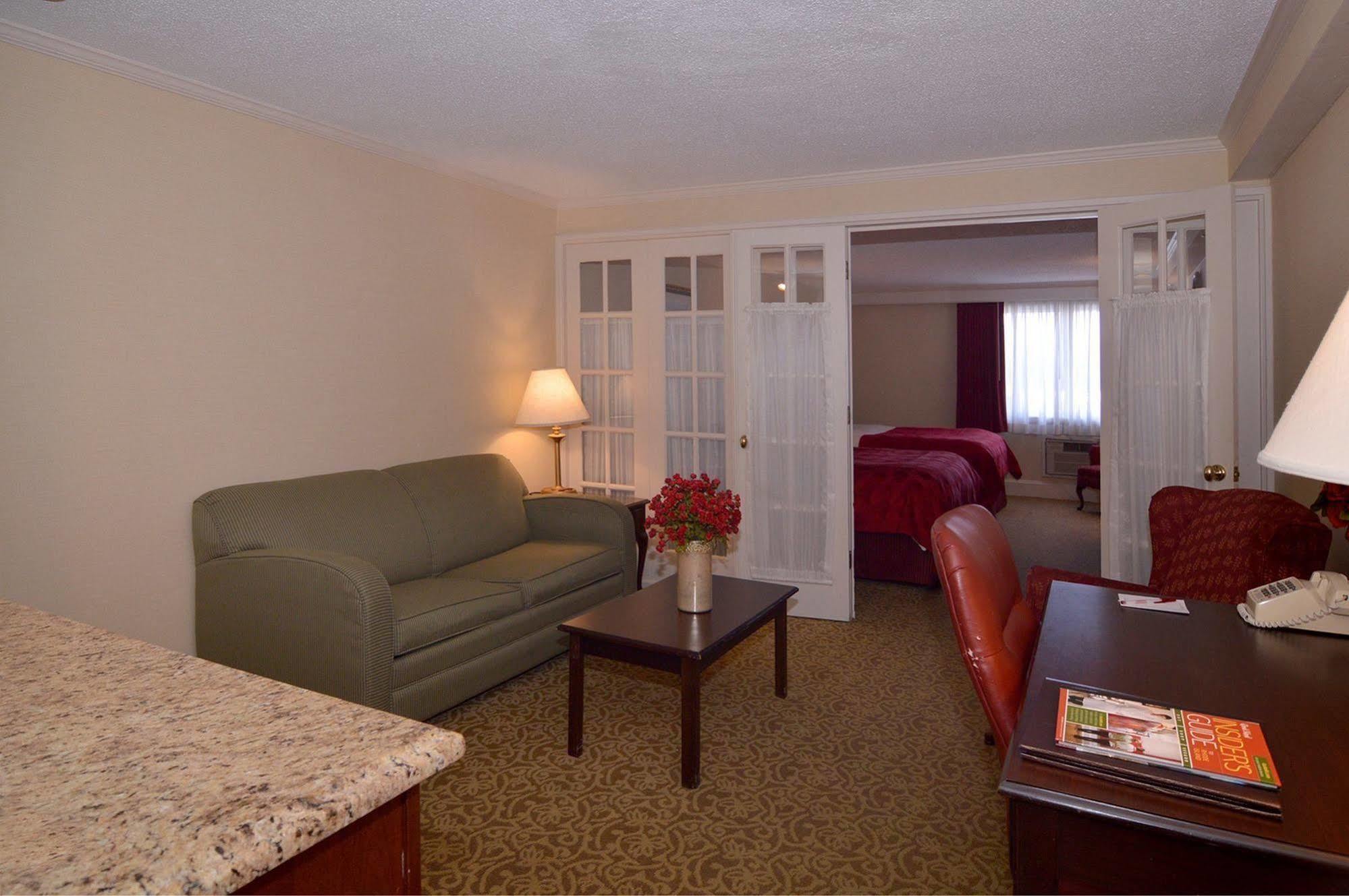 Ramada By Wyndham Providence Area Seekonk